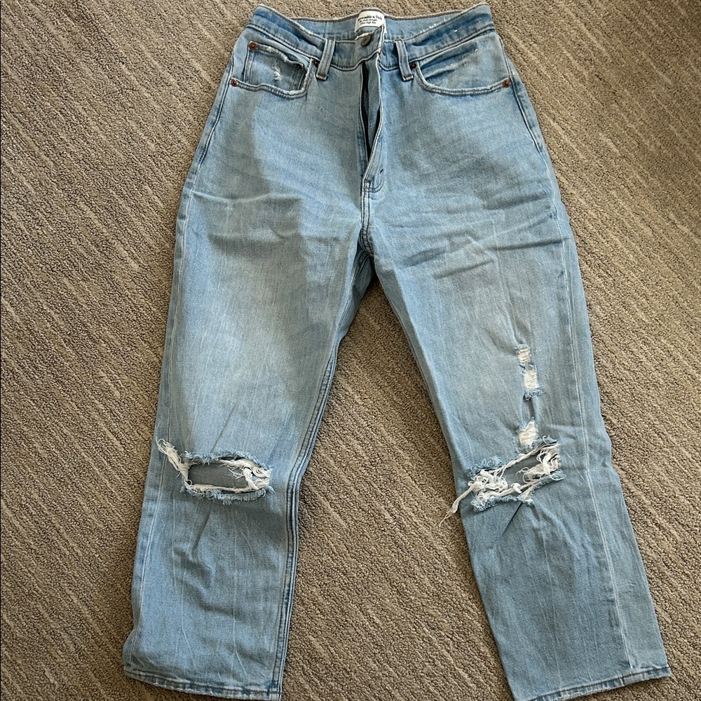 Abercrombie & Fitch The Ankle Straight Ultra High Rise Jeans